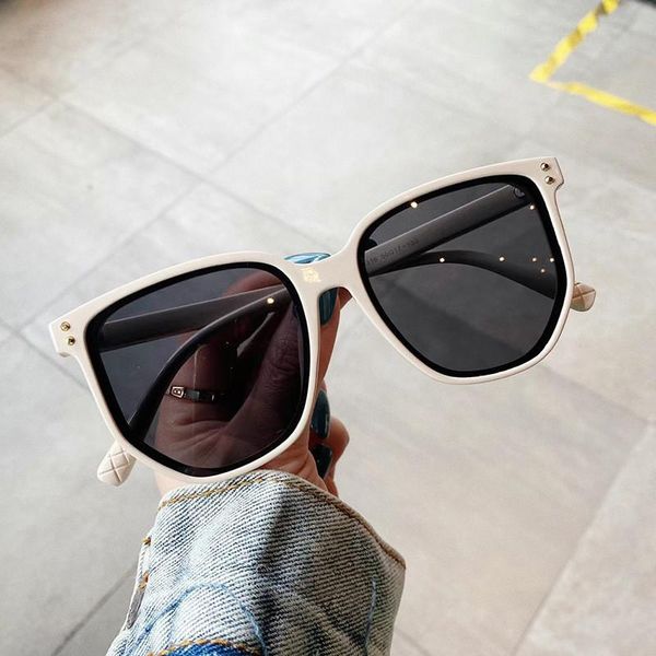 sunglasses vintage for women fashion trend black square eyewear elegant one peice gradient oversized shade, White;black
sunglasses vintage for women fashion trend black square eyewear elegant one peice gradient oversized shade, White;black
