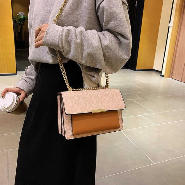 waist bags western style women's chain handbag, small square shoulder strap, printed texture, senior designer, 2021
waist bags western style women's chain handbag, small square shoulder strap, printed texture, senior designer, 2021