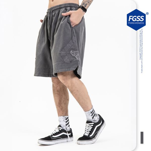 shorts fgss men's wear fashion brand washed worn ox head embroidered casual basketball pants in spring summer of 2021, White;black
shorts fgss men's wear fashion brand washed worn ox head embroidered casual basketball pants in spring summer of 2021, White;black