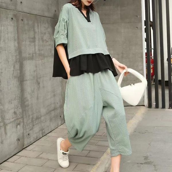 plus size tracksuits women's sets summer 2021 lady fashion casual short sleeve ruffle and pants set two piece female 4xl, Black
plus size tracksuits women's sets summer 2021 lady fashion casual short sleeve ruffle and pants set two piece female 4xl, Black