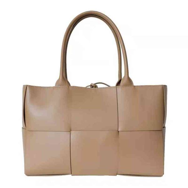 100% genuine leather arco tote large capacity luxury handbags orthogonal weave removable interior zipped pocket string closure265e
100% genuine leather arco tote large capacity luxury handbags orthogonal weave removable interior zipped pocket string closure265e