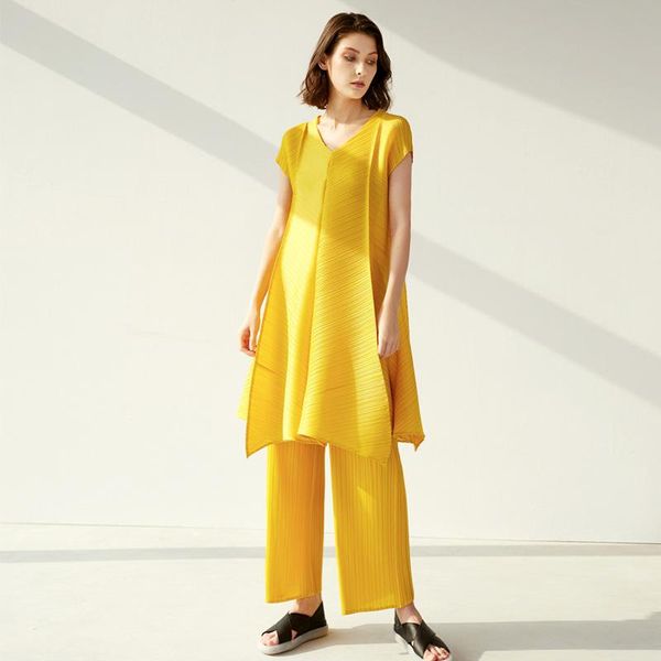 women pleated golden black dresses suit luxury office lady casual plus size elastic bohemian elegant robe bodycon cloth women's two pie, White
women pleated golden black dresses suit luxury office lady casual plus size elastic bohemian elegant robe bodycon cloth women's two pie, White