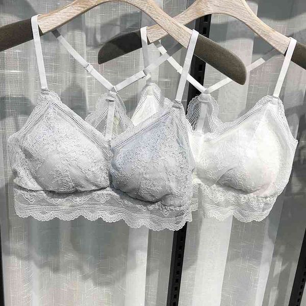 1922 back wrapped breast women's summer style lace white with bra thick cup small chest gathered underwear, Black;white
1922 back wrapped breast women's summer style lace white with bra thick cup small chest gathered underwear, Black;white