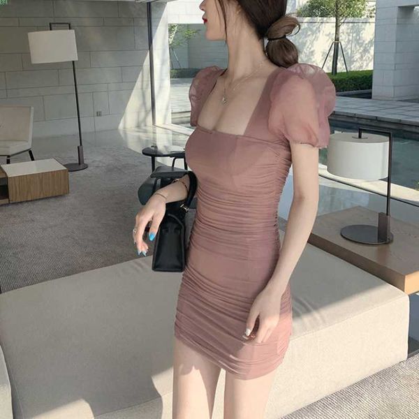 korean version of the square collar bubble sleeve pleated solid color dress summer waist was thin and temperament sweet 210603, Black;gray
korean version of the square collar bubble sleeve pleated solid color dress summer waist was thin and temperament sweet 210603, Black;gray