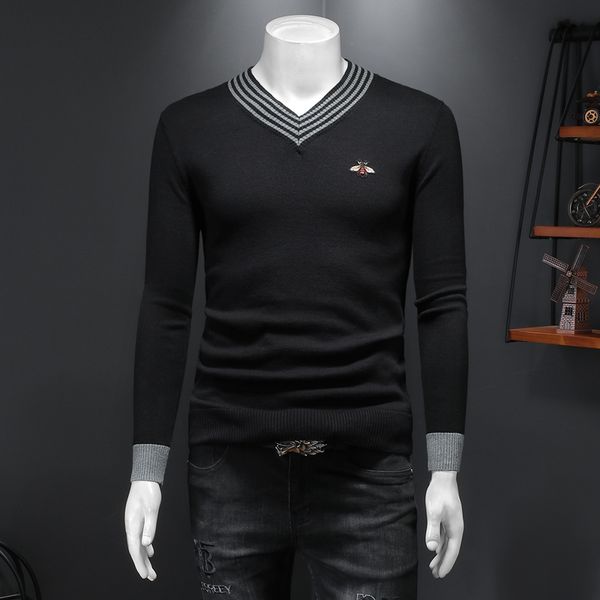 fashion trend men's embroidered printed v-neck sweater for fall/winter 2021 new striped warmth pullover sweater, White;black
fashion trend men's embroidered printed v-neck sweater for fall/winter 2021 new striped warmth pullover sweater, White;black