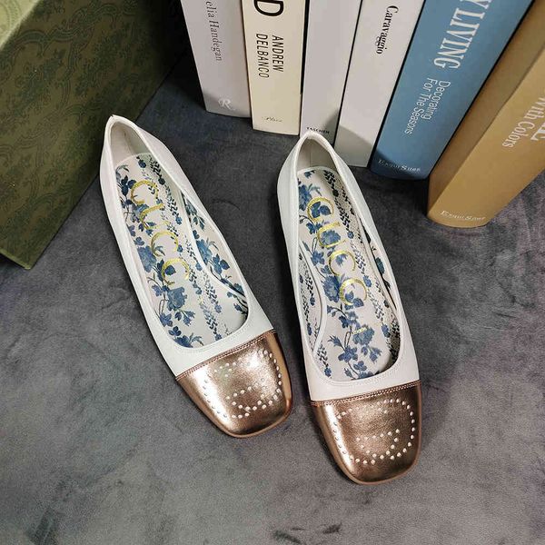2021 g family shallow mouth single shoe splicing color matching punching printing low heel flat shoes square head small leather, Black
2021 g family shallow mouth single shoe splicing color matching punching printing low heel flat shoes square head small leather, Black