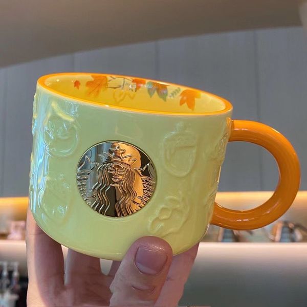 355ml starbucks acorn embossed mug with spoon and package box