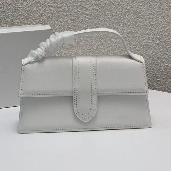 evening bags retro light luxury solid color flip cover fashion all-match leather lock to make handbag ladies shoulder messenger handbags
evening bags retro light luxury solid color flip cover fashion all-match leather lock to make handbag ladies shoulder messenger handbags