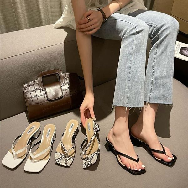 slippers snakeskin rubber flip flops square toe shoes low heels slides hawaiian high fabric pu rome hoof heel woman 2021 s, Black
slippers snakeskin rubber flip flops square toe shoes low heels slides hawaiian high fabric pu rome hoof heel woman 2021 s, Black