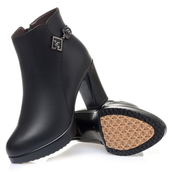 Women Ankle Boots High Heel Genuine Leather 2020 New Fashion Wool Warm Women Short Boots Office Winter Shoes For Women 7198, Black velvet
Women Ankle Boots High Heel Genuine Leather 2020 New Fashion Wool Warm Women Short Boots Office Winter Shoes For Women 7198, Black velvet