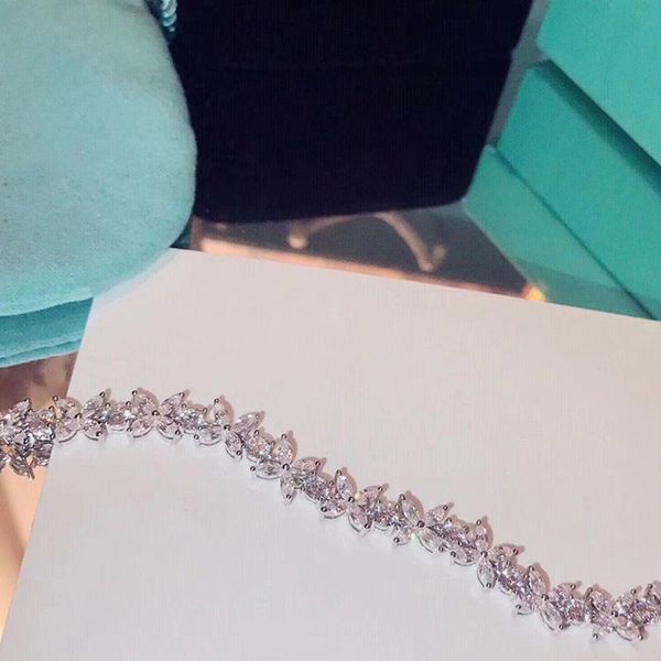 link, chain tif 1:1 original logo sparkling marquise four-leaf clover bracelet luxury jewelry classic trend brand couple woman, Black
link, chain tif 1:1 original logo sparkling marquise four-leaf clover bracelet luxury jewelry classic trend brand couple woman, Black