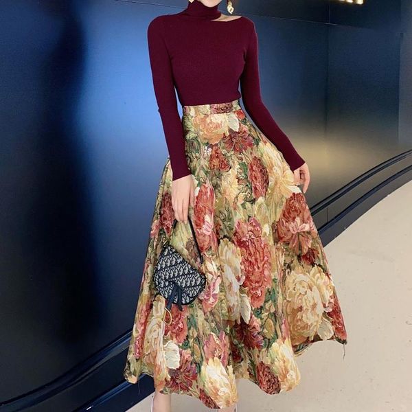 fall style off-shoulder long-sleeved stretch knit bottoming shirt retro print big hem half skirt women's suit tracksuits, Gray
fall style off-shoulder long-sleeved stretch knit bottoming shirt retro print big hem half skirt women's suit tracksuits, Gray
