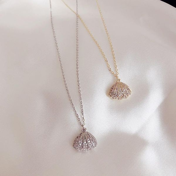 pendant necklaces classic luxury zircon imitation pearl necklace for women simple premium shell crystal clavicle chain gold sweater, Silver
pendant necklaces classic luxury zircon imitation pearl necklace for women simple premium shell crystal clavicle chain gold sweater, Silver