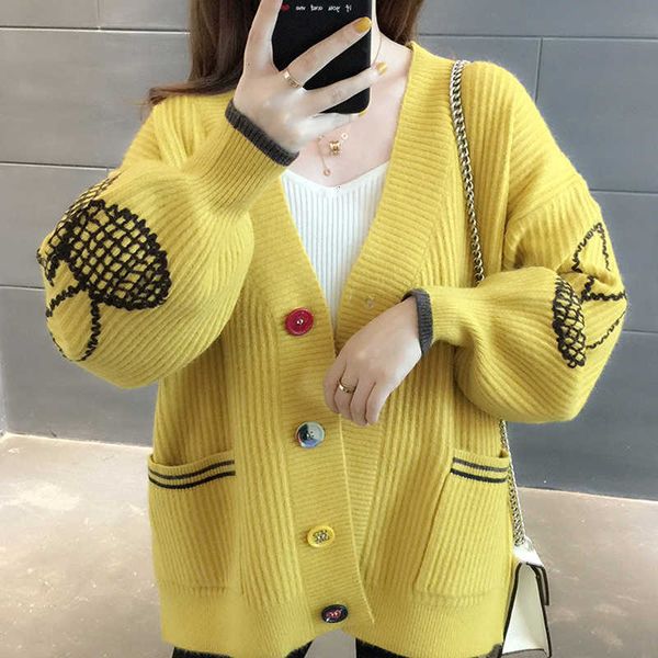 women's sweaters single breasted printing knit casual cardigan long sleeve v neck with pockets female sweater outwear for ladies obkd, White;black
women's sweaters single breasted printing knit casual cardigan long sleeve v neck with pockets female sweater outwear for ladies obkd, White;black