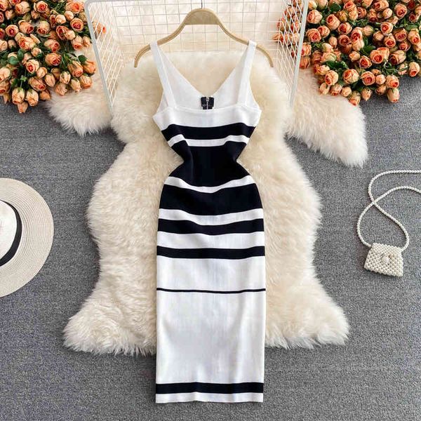 vintage striped women dress early autumn knitwear fashion sleeveless v-neck zipper slim bodycon vestidos elegant, Black;gray
vintage striped women dress early autumn knitwear fashion sleeveless v-neck zipper slim bodycon vestidos elegant, Black;gray