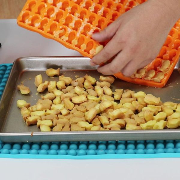 baking moulds silicone mold dropper grids gummy fondant chocolate candy mould cake decorating tools resin art
baking moulds silicone mold dropper grids gummy fondant chocolate candy mould cake decorating tools resin art