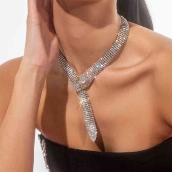 accessories personality hip hop exaggerated neckchain fashion full diamond snake necklace, Silver
accessories personality hip hop exaggerated neckchain fashion full diamond snake necklace, Silver