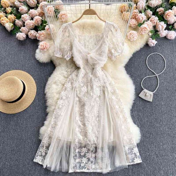 women fashion court square neck short sleeve yarn stitching bead embroidery lace a-line dress elegant vintage vestidos 210515, Black;gray
women fashion court square neck short sleeve yarn stitching bead embroidery lace a-line dress elegant vintage vestidos 210515, Black;gray