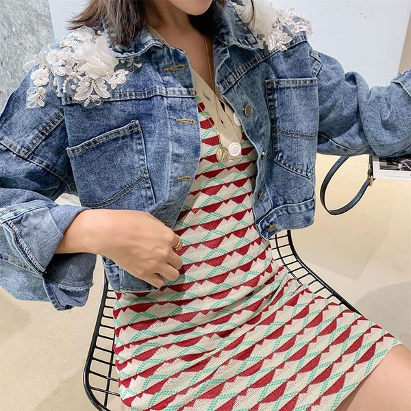 women's jackets 2021 spring autumn women loose three-dimensional flower embroidery denim jacket bat sleeve chain tassel short jean coat, Black;brown
women's jackets 2021 spring autumn women loose three-dimensional flower embroidery denim jacket bat sleeve chain tassel short jean coat, Black;brown