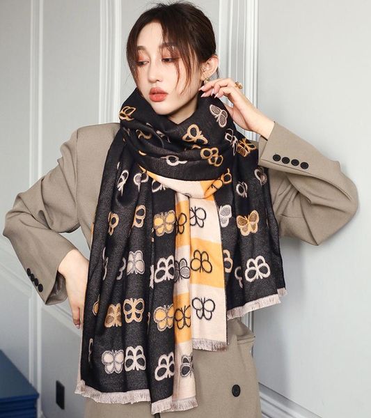 scarves 2021 winter butterfly print scarf women cashmere hijab warm thick doubel-sided shawl wrap with tassel foulard bufand echarpe, Blue;gray
scarves 2021 winter butterfly print scarf women cashmere hijab warm thick doubel-sided shawl wrap with tassel foulard bufand echarpe, Blue;gray