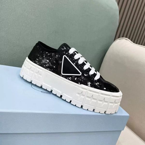 wholesale nylon fashion platform womens casual shoes triple black white red lady flat leisure canvas designers sneaker eu35-40 with box
wholesale nylon fashion platform womens casual shoes triple black white red lady flat leisure canvas designers sneaker eu35-40 with box