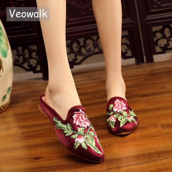 veowalk flowers embroidered women flannel cotton mules slippers close pointed toe all season leisure ladies comfort flat shoes, Black
veowalk flowers embroidered women flannel cotton mules slippers close pointed toe all season leisure ladies comfort flat shoes, Black