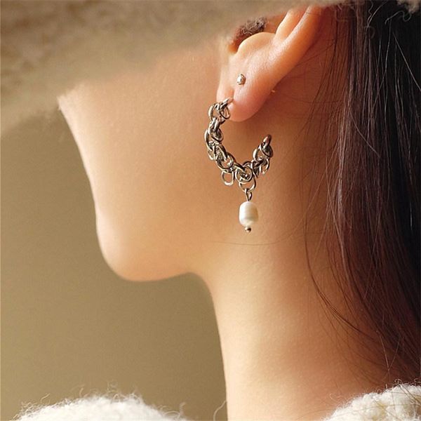 hip hop punk metal c shaped earrings 925 silver needle chain drop for cool girl natural pearls jewelry gift hoop & huggie, Golden;silver 
hip hop punk metal c shaped earrings 925 silver needle chain drop for cool girl natural pearls jewelry gift hoop & huggie, Golden;silver