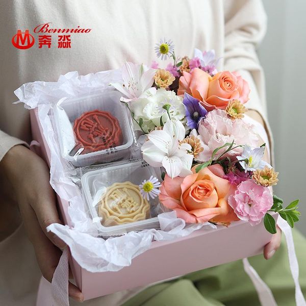 portable pvc flower box transparent folding with partition bag dessert valentine's day gift wrap
portable pvc flower box transparent folding with partition bag dessert valentine's day gift wrap