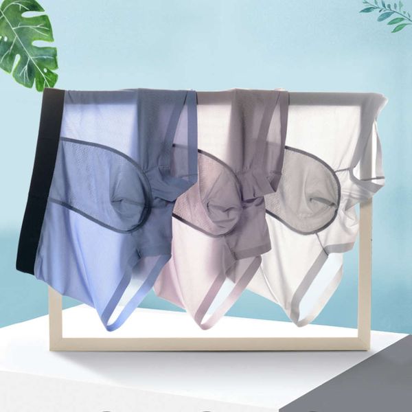 piaofei ice silk seamless men's solid color breathable mesh transparent men's boxers, White;black
piaofei ice silk seamless men's solid color breathable mesh transparent men's boxers, White;black