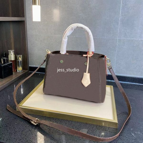 fashion ladies handbag women messenger shoulder bag outdoor lightweight high-quality leather yellow white flowers
fashion ladies handbag women messenger shoulder bag outdoor lightweight high-quality leather yellow white flowers