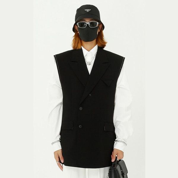 men's vests men casual suit vest male streetwear fashion loose broken style shoulder sleeveless blazers jacket, Black;white
men's vests men casual suit vest male streetwear fashion loose broken style shoulder sleeveless blazers jacket, Black;white