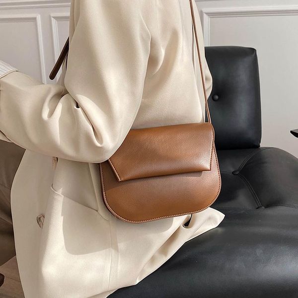 ins niche retro small bag 2021 trendy style fashion texture saddle shoulder messenger female bags
ins niche retro small bag 2021 trendy style fashion texture saddle shoulder messenger female bags