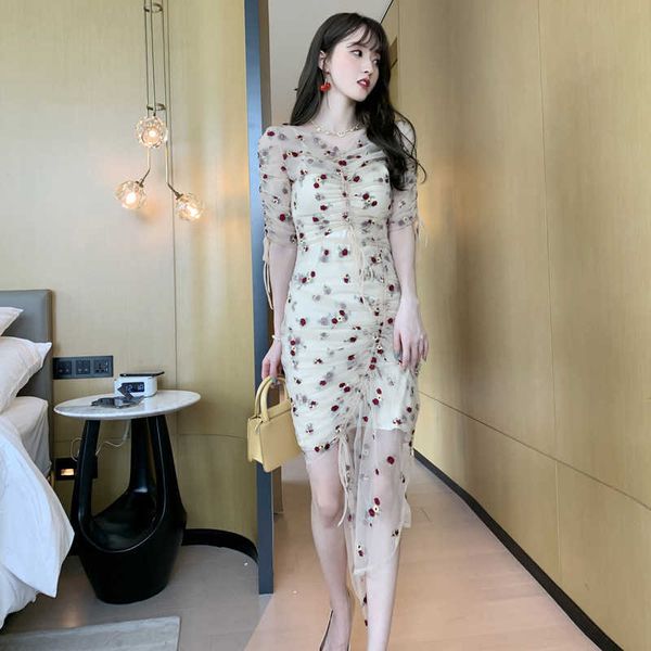 korean fashion drawstring pleated mesh embroidered dress office lady polyester zippers knee-length 210603, Black;gray
korean fashion drawstring pleated mesh embroidered dress office lady polyester zippers knee-length 210603, Black;gray
