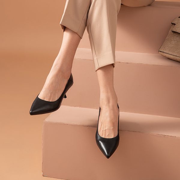 dress shoes pumps women genuine cow leather office ladies pointed toe shallow slip on thin high heel shoes handmade 16021, Black
dress shoes pumps women genuine cow leather office ladies pointed toe shallow slip on thin high heel shoes handmade 16021, Black