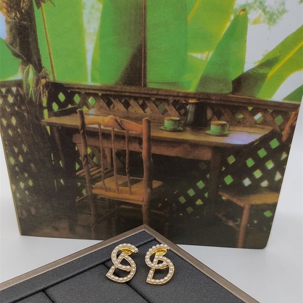 gift box earrings show quality brass pearl jewelry s925 silver needle short simple fashion earrings, Golden
gift box earrings show quality brass pearl jewelry s925 silver needle short simple fashion earrings, Golden