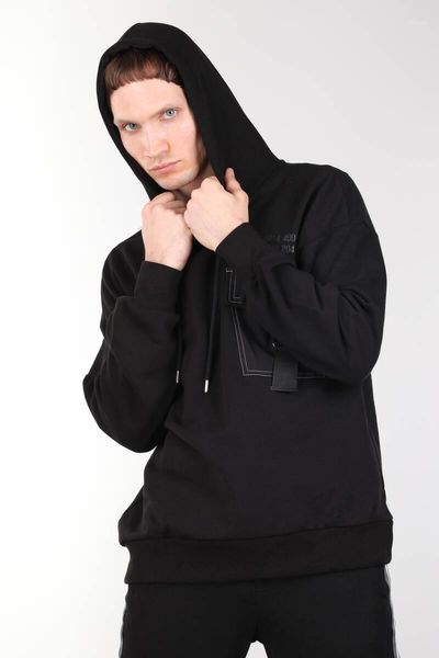 men's hoodies & sweatshirts black hooded pockets oversize men 's sweatshirt 
men's hoodies & sweatshirts black hooded pockets oversize men 's sweatshirt