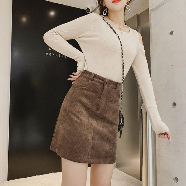 skirts 2021 women retro high waist student elegant corduroy ly bf style solid autumn chic ladies all-match soft warm fashion, Black
skirts 2021 women retro high waist student elegant corduroy ly bf style solid autumn chic ladies all-match soft warm fashion, Black