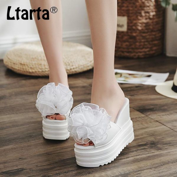 summer slope with sandal 13cm loose cake platform shoes flowers increased slippers zyw-521-82 sandals, Black
summer slope with sandal 13cm loose cake platform shoes flowers increased slippers zyw-521-82 sandals, Black