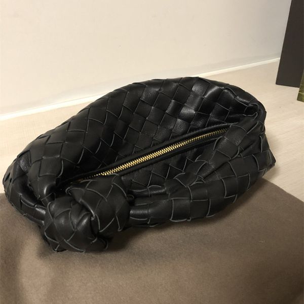 the latest version leather knotted circular hobo bag 32510 loulou bag pochette the vertical soft modelling super for concave sty
the latest version leather knotted circular hobo bag 32510 loulou bag pochette the vertical soft modelling super for concave sty
