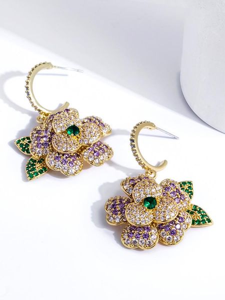 dangle & chandelier shuaili exquisite gold-plated copper zircon flower leaf plant jewlery earring with silver pin for party
dangle & chandelier shuaili exquisite gold-plated copper zircon flower leaf plant jewlery earring with silver pin for party