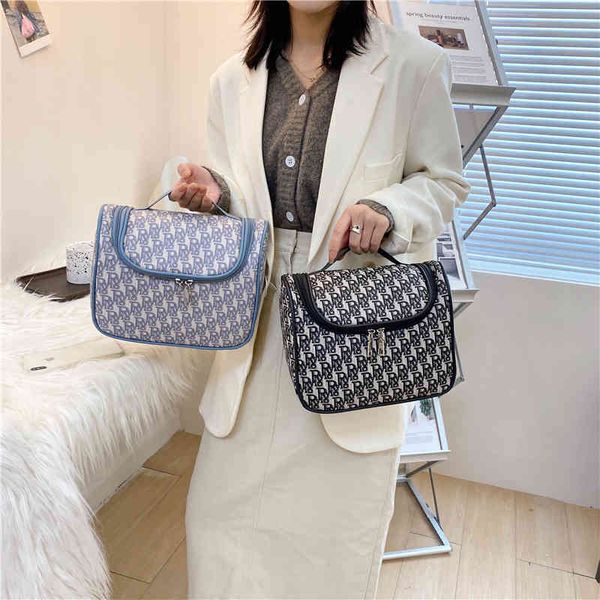 net red cosmetic box 2022 new old flower waterproof wash bag portable storage bag large capacity tourism products
net red cosmetic box 2022 new old flower waterproof wash bag portable storage bag large capacity tourism products