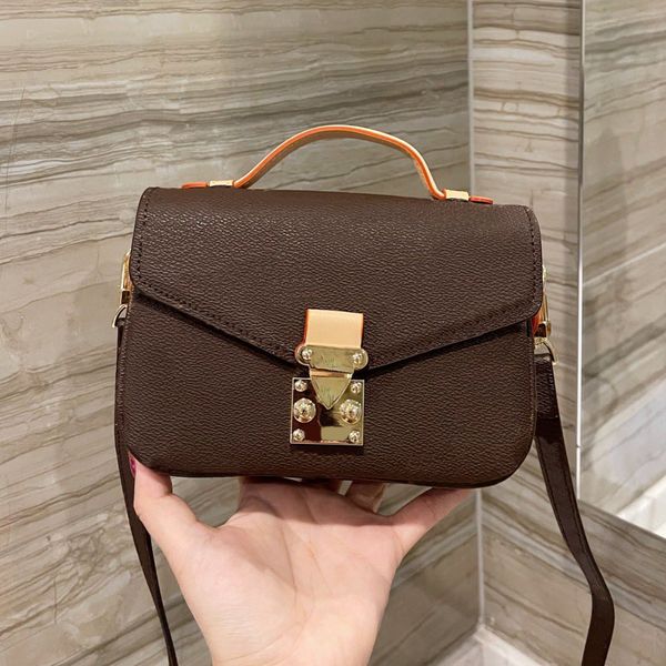 messenger bag flap bags shoulder wallet 2022 luxurys rs lady women handbag fashion handbags mother cossbody, Red;black
messenger bag flap bags shoulder wallet 2022 luxurys rs lady women handbag fashion handbags mother cossbody, Red;black