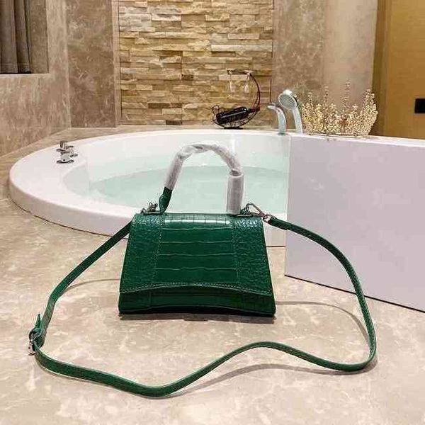 brand b shoulder handbags balencaigas'ss hourglasss b paris ladies fashion classic one portable full set dust
brand b shoulder handbags balencaigas'ss hourglasss b paris ladies fashion classic one portable full set dust