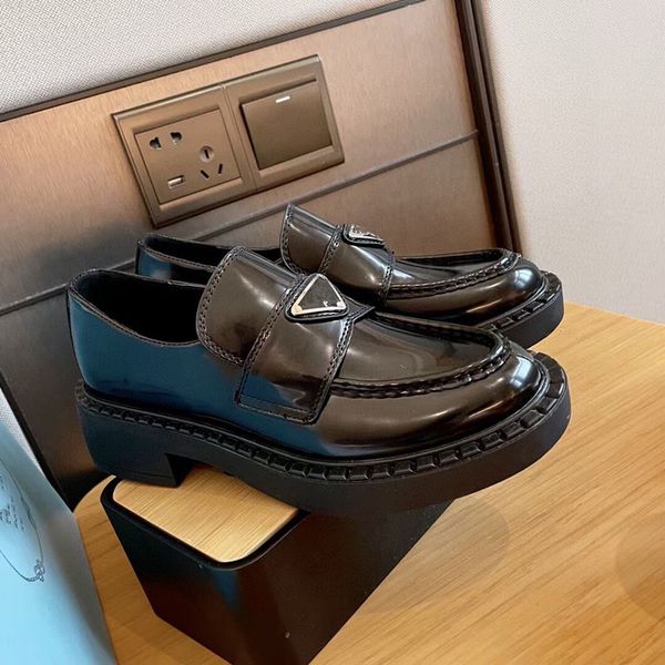 classic women flats dress shoes inverted triangle metal buckle leather loafer slip on low heel casual shoe mules lazy slides loafers fashion, Black
classic women flats dress shoes inverted triangle metal buckle leather loafer slip on low heel casual shoe mules lazy slides loafers fashion, Black