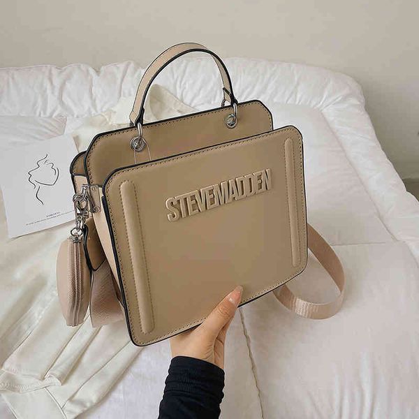 female 2022 letter handbag red msenger new brand bags fashion trend factory direct sales bag hand bag
female 2022 letter handbag red msenger new brand bags fashion trend factory direct sales bag hand bag