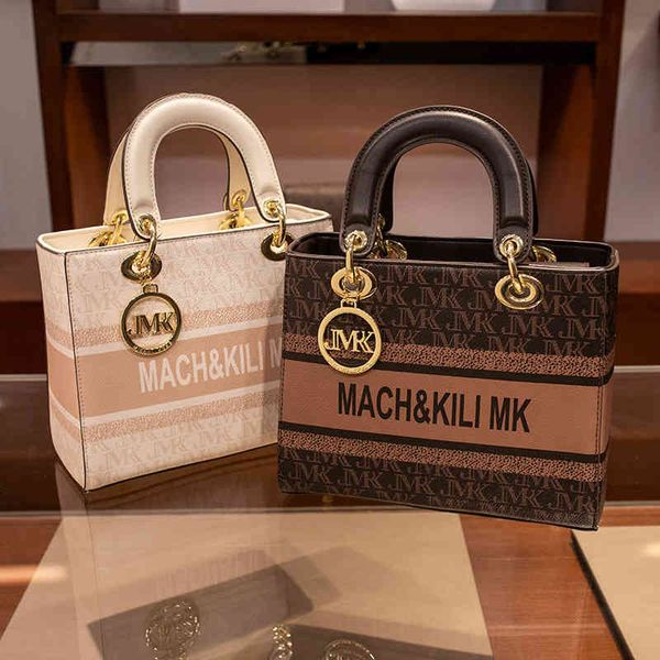 ladies fashion trend new brand bag wholesale hong kong niche 2022 leather women's small of wal hand-held single shoulder diagonal
ladies fashion trend new brand bag wholesale hong kong niche 2022 leather women's small of wal hand-held single shoulder diagonal