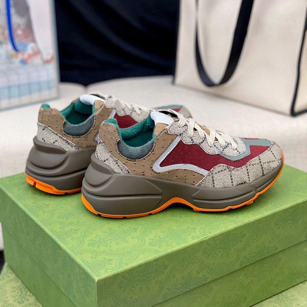 5a designer shoes rhyton sneakers beige men women trainers vintage luxury chaussures ladies shoe designers sneaker with dust bag, Black
5a designer shoes rhyton sneakers beige men women trainers vintage luxury chaussures ladies shoe designers sneaker with dust bag, Black