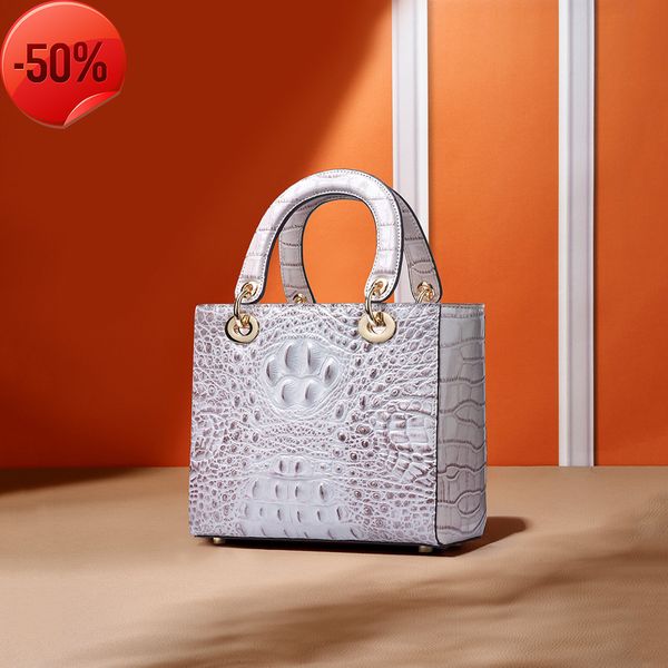 the factory directly crocodile leather women's light princs diana hong kong luxury brand bag layer portable msenger shoulder bag
the factory directly crocodile leather women's light princs diana hong kong luxury brand bag layer portable msenger shoulder bag