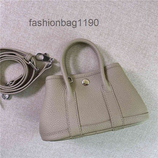 pan's wholesale classic pattern 2022 litchi new garden layer mini cowhide herbag bag leather versatile one shoulder messenger portable
pan's wholesale classic pattern 2022 litchi new garden layer mini cowhide herbag bag leather versatile one shoulder messenger portable