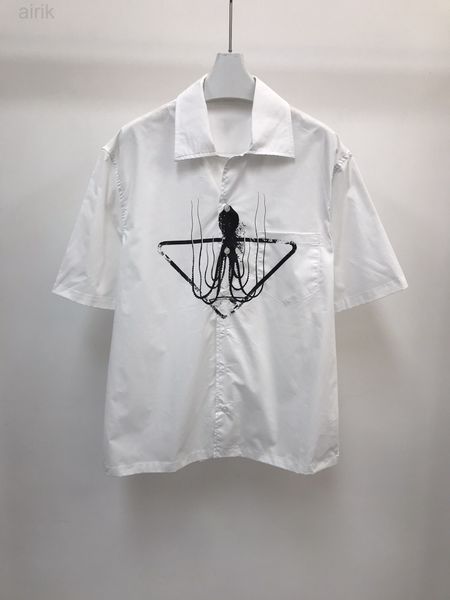 2022 summer new fashion mens designer beautiful shirts mens designer button short sleeve us size l/xl/2xl, White;black
2022 summer new fashion mens designer beautiful shirts mens designer button short sleeve us size l/xl/2xl, White;black